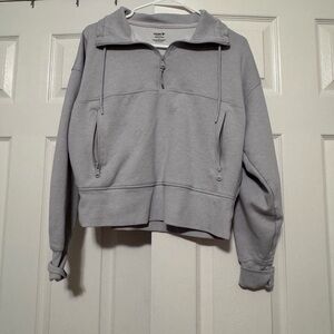 Old Navy Women's Light Gray Zip-Up Sweater